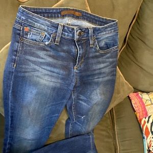 Dark faded denim size 25 mid rise skinny jeans
